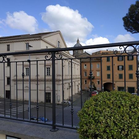 Palazzo Verdi Holiday Viterbo Bagian luar foto