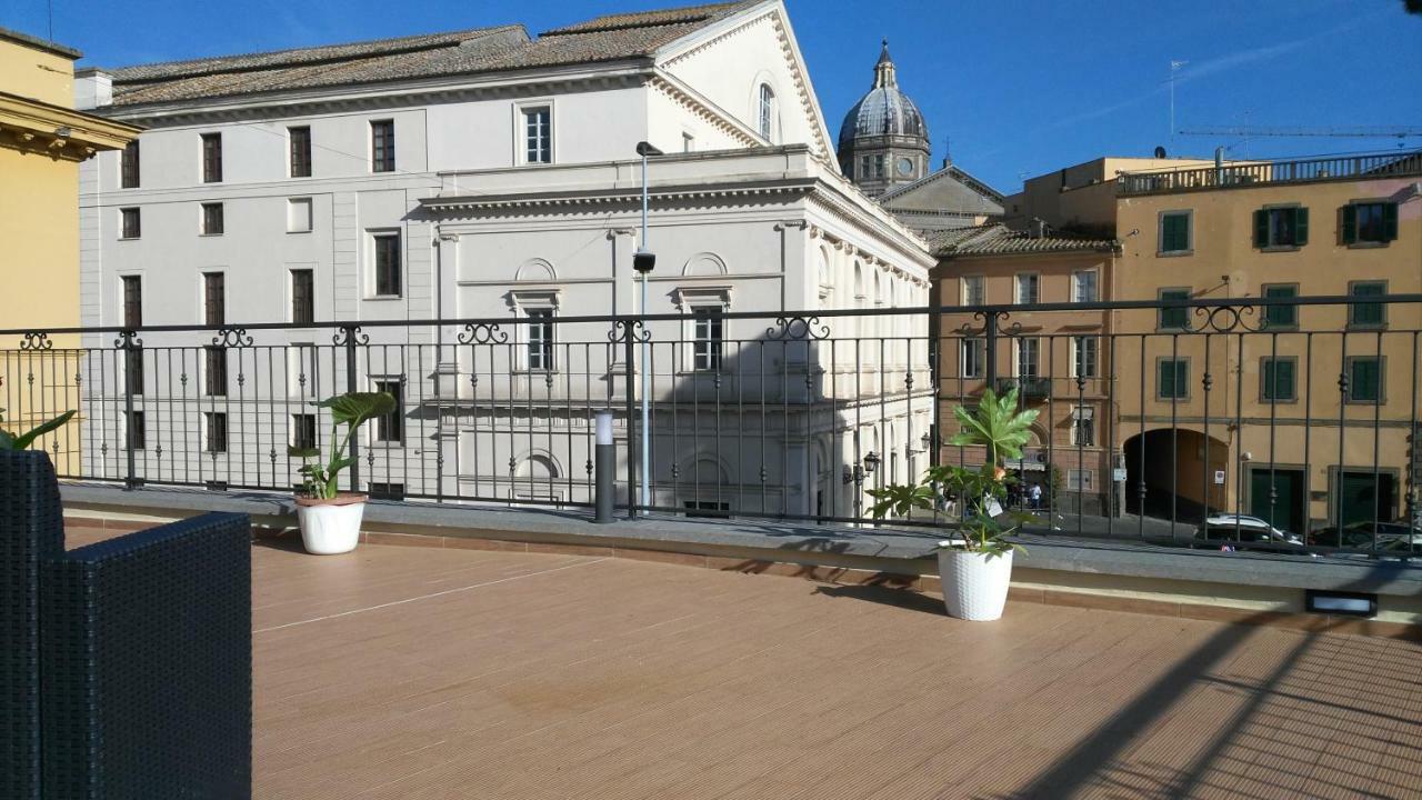 Palazzo Verdi Holiday Viterbo Bagian luar foto